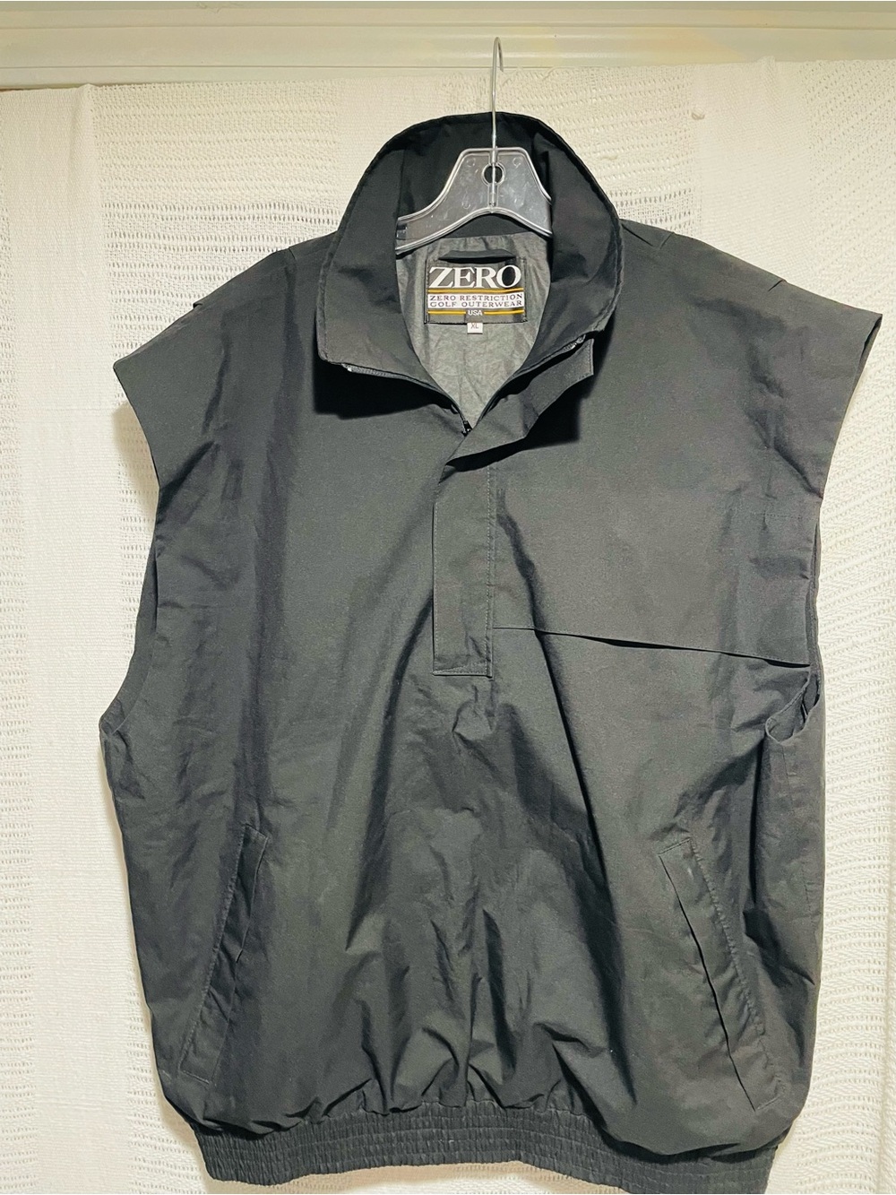 Zero Restriction Golf Vest Mens XL Black Short Sleeve Windproof Pullover